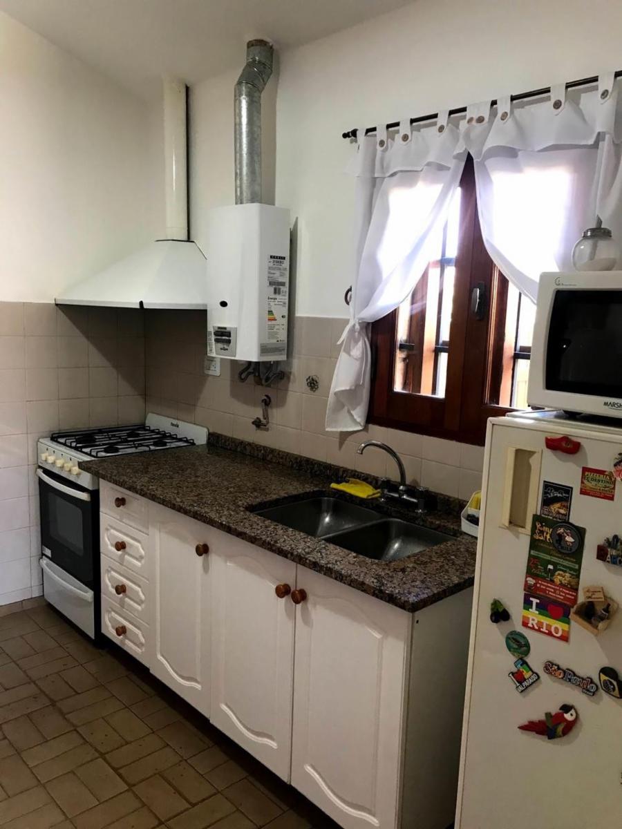 CASA DE DOS DORMITORIOS , PATIO GRANDE, CERCA DEL CENTRO — foto 14