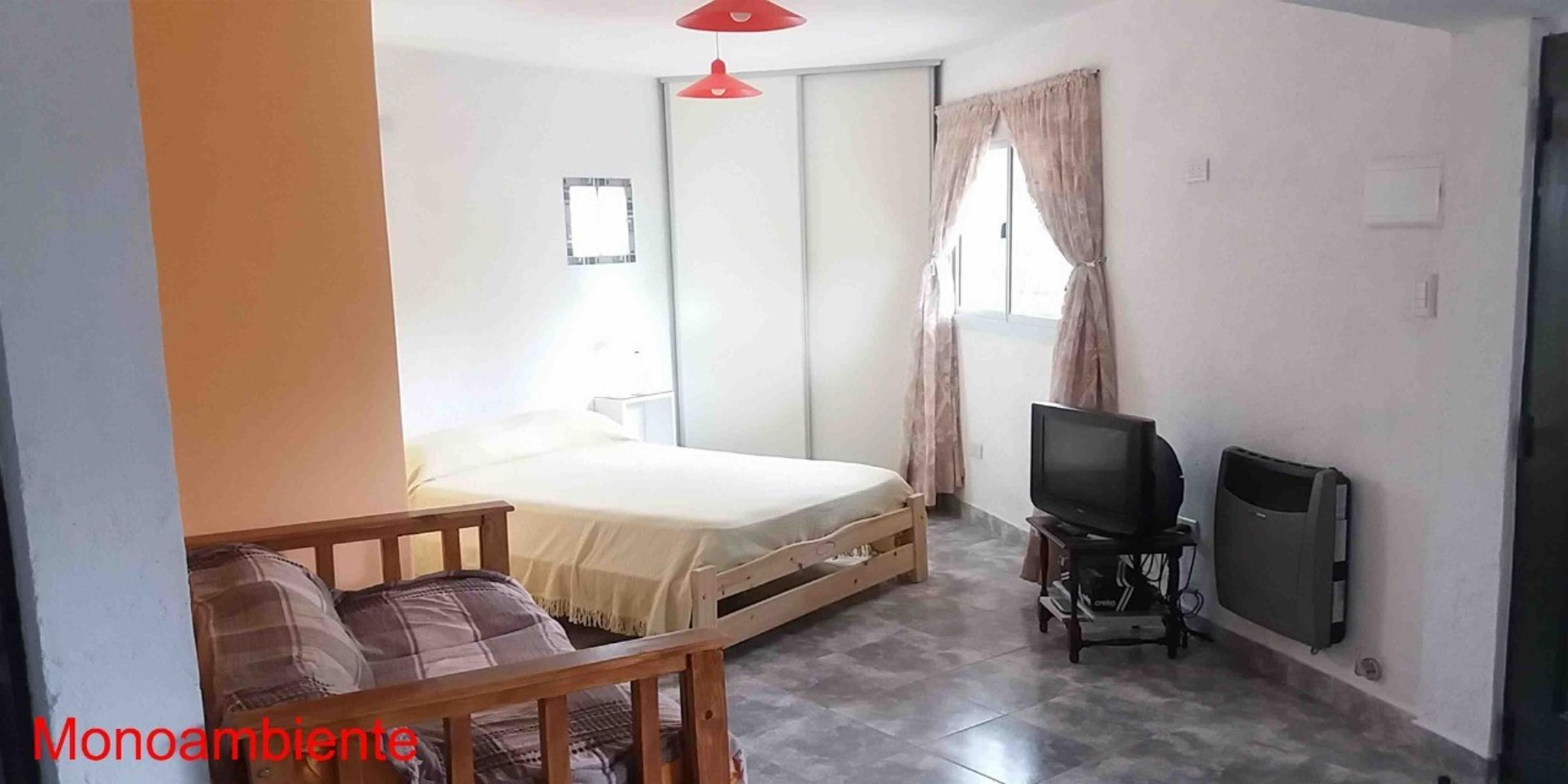 CASA TRES DORMITORIOS, DOS BAÑOS , COCINA COMEDOR , LIVING , PARQUE , CENTRICA — foto 11