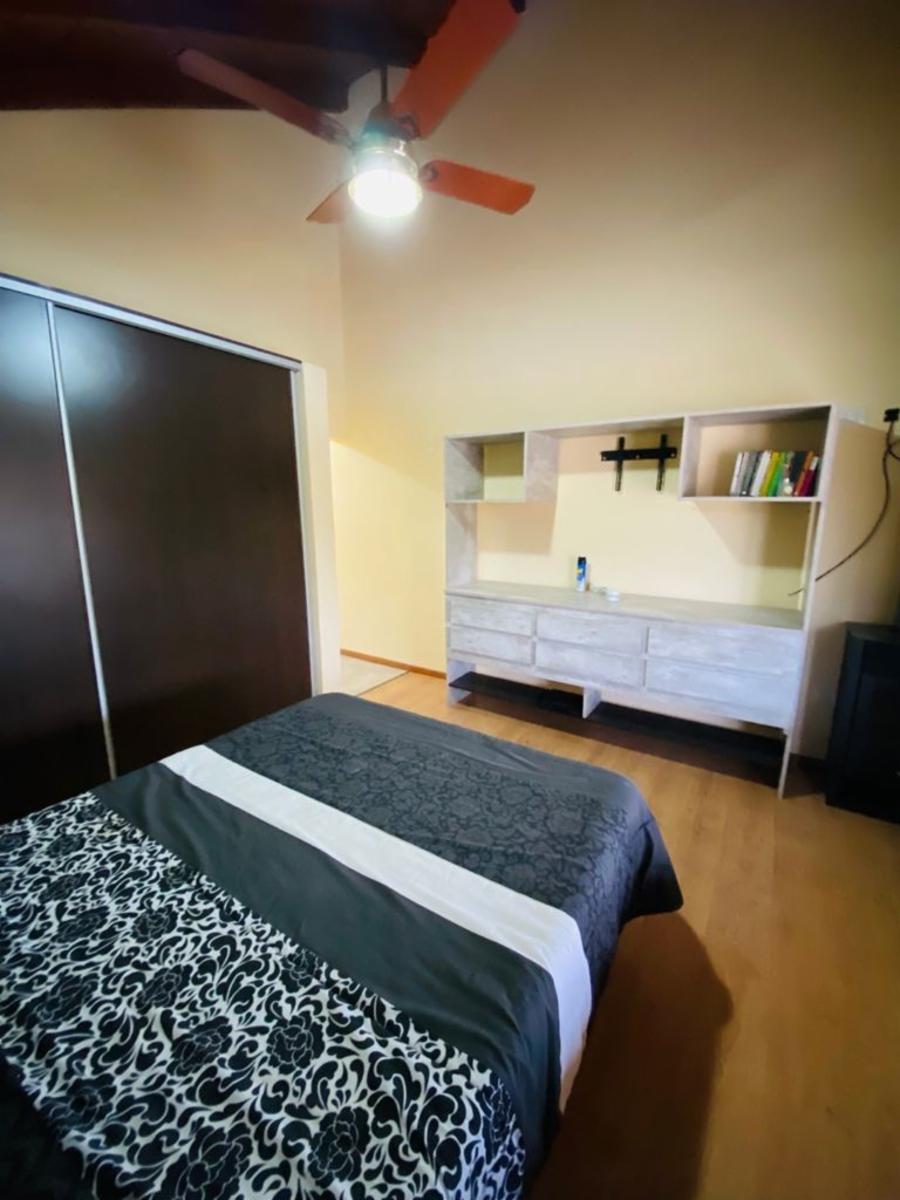 CASA DOS DORMITORIOS , MODERNA, PATIO GRANDE, PILETA — foto 14