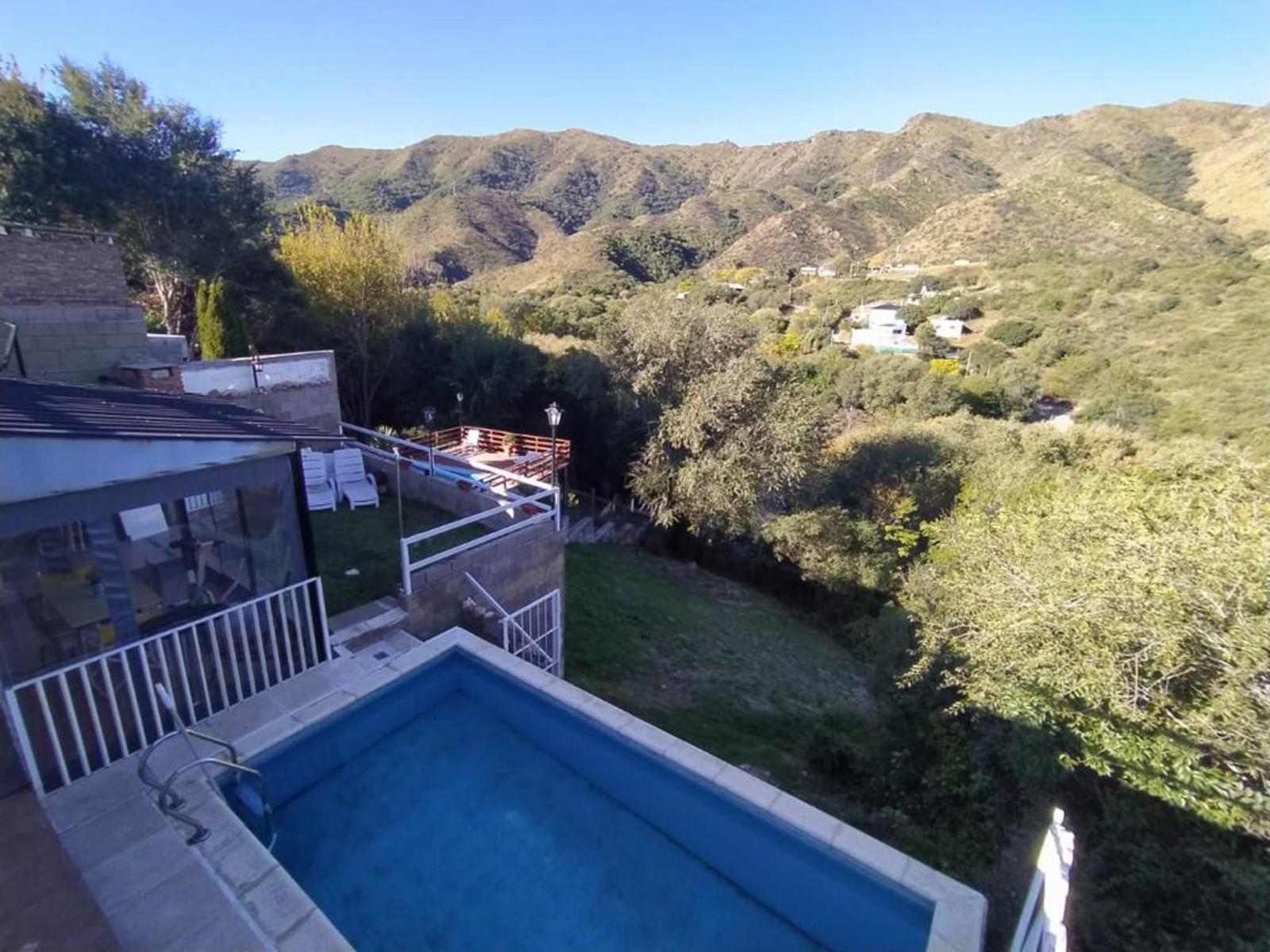 CASA DE TRES DORMITORIOS , CON VISTA AL LAGO, PILETA, GRAN PATIO — foto 12