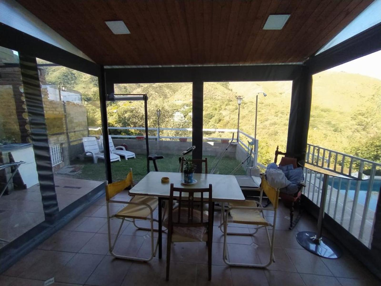 CASA DE TRES DORMITORIOS , CON VISTA AL LAGO, PILETA, GRAN PATIO — foto 15