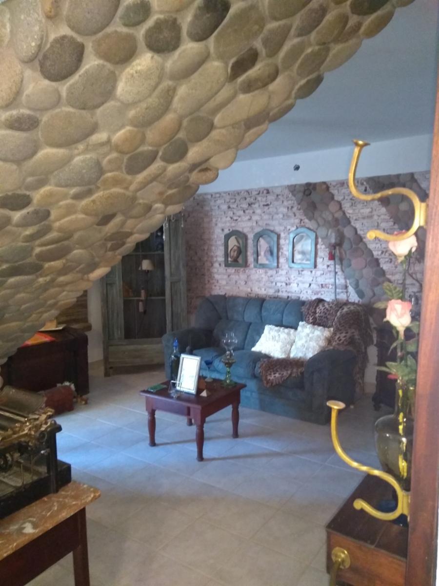 CASA EN VENTA TRES DORMITORIOS , DOS BAÑOS , COCINA COMEDOR , LIVING , CENTRICA — foto 5