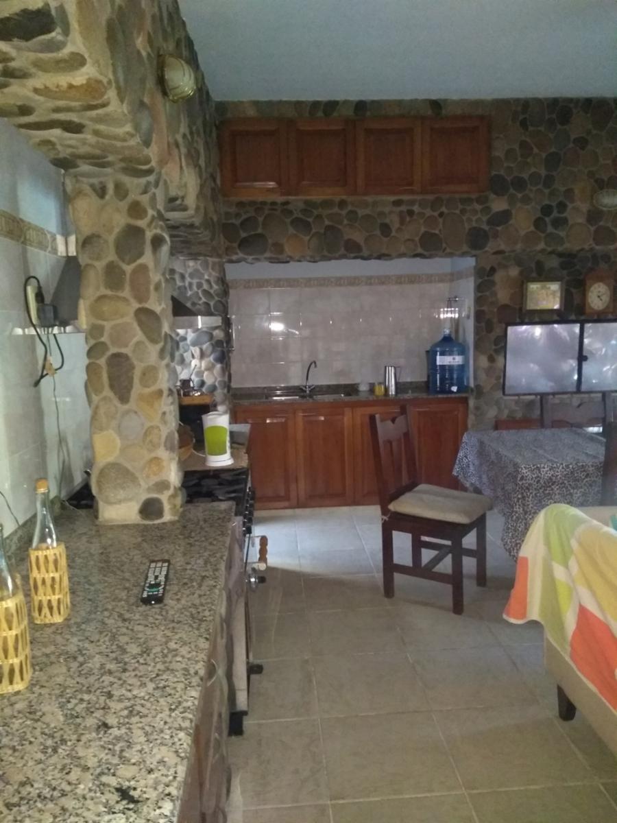 CASA EN VENTA TRES DORMITORIOS , DOS BAÑOS , COCINA COMEDOR , LIVING , CENTRICA — foto 9