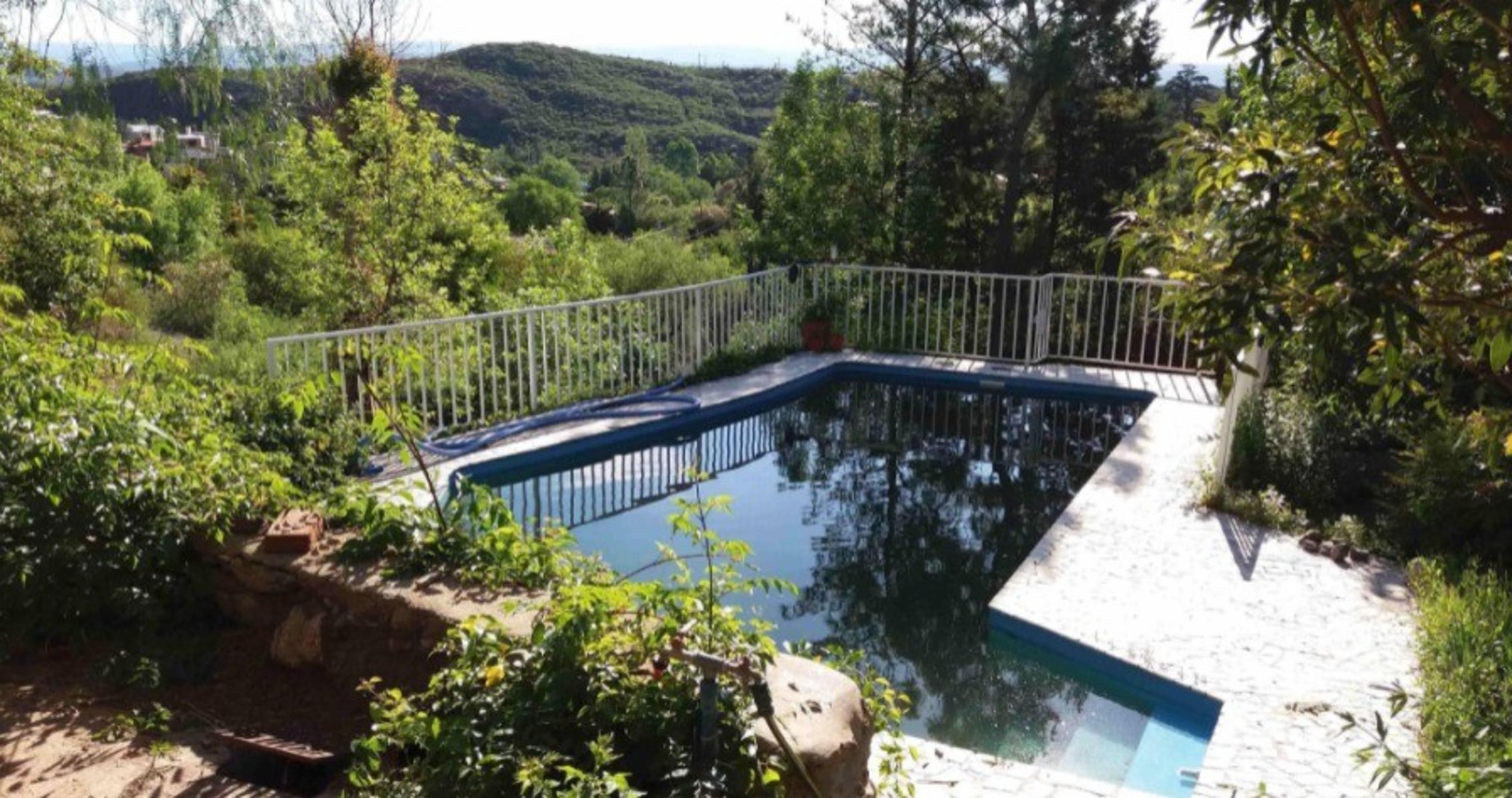 HERMOSA CASA EN VILLA DEL LAGO DE CUATRO DORMITORIOS, TRES BAÑOS ,PILETA , GRAN PARQUE — foto 5