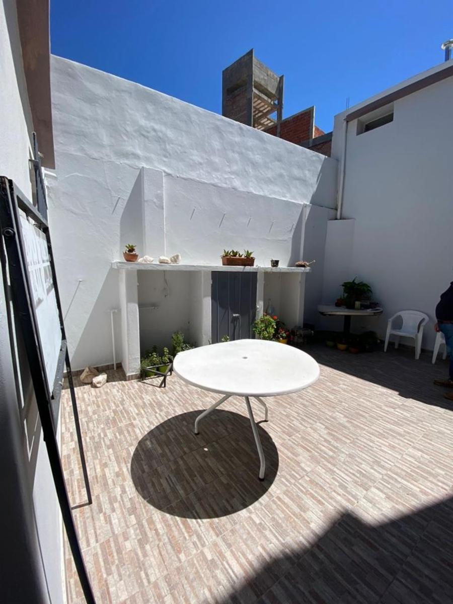 OPORTUNIDAD DEPARTAMENTO , MAS COCHERA Y DEPOSITO 140 MTS TOTALES . DOS DORMITORIOS CENTRICO — foto 10