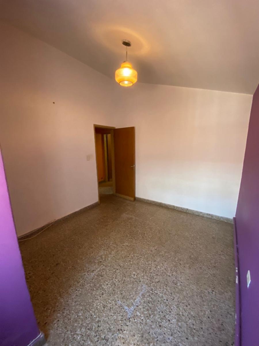 HERMOSA CASA EN PH CENTRICA . TODOS LOS SERVICIOS . DOS DORMITORIOS DOS BAÑOS — foto 3