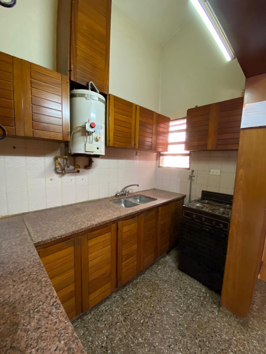 HERMOSA CASA EN PH CENTRICA . TODOS LOS SERVICIOS . DOS DORMITORIOS DOS BAÑOS — foto 8