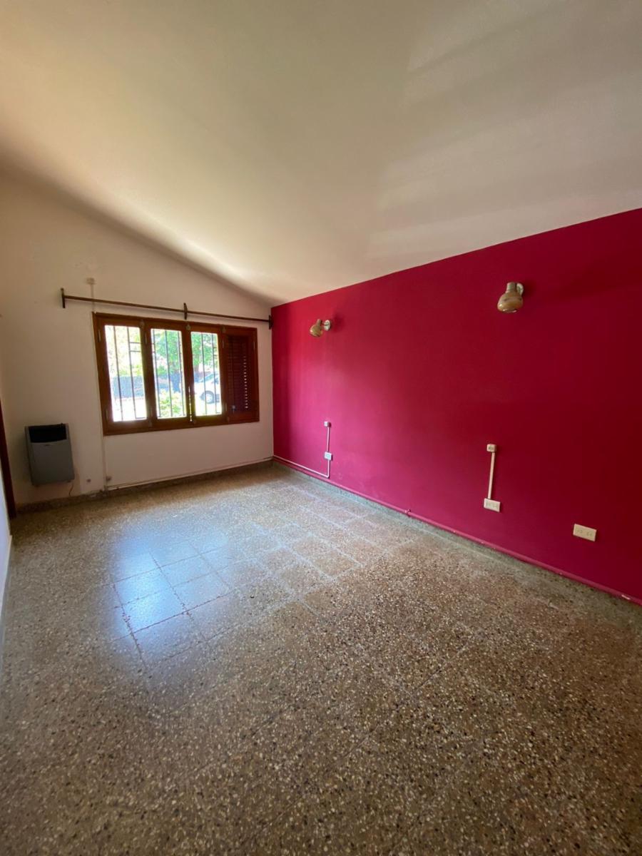 HERMOSA CASA EN PH CENTRICA . TODOS LOS SERVICIOS . DOS DORMITORIOS DOS BAÑOS — foto 11
