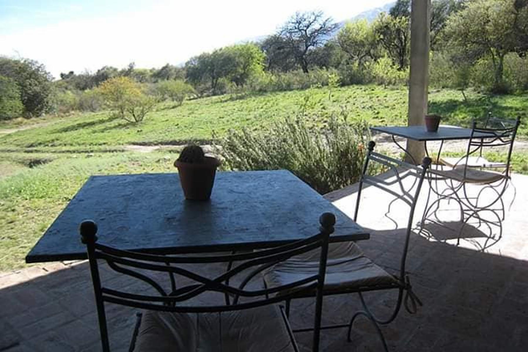 COMPLEJO EN VENTA EN LAS CHACRAS SUR TRASLASIERRA - 2