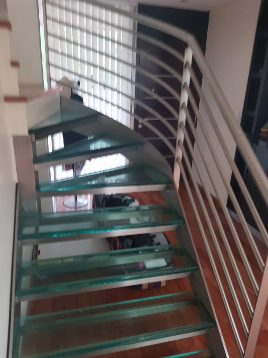 EXCELENTE CASA DE ESTILO MODERNO — foto 5