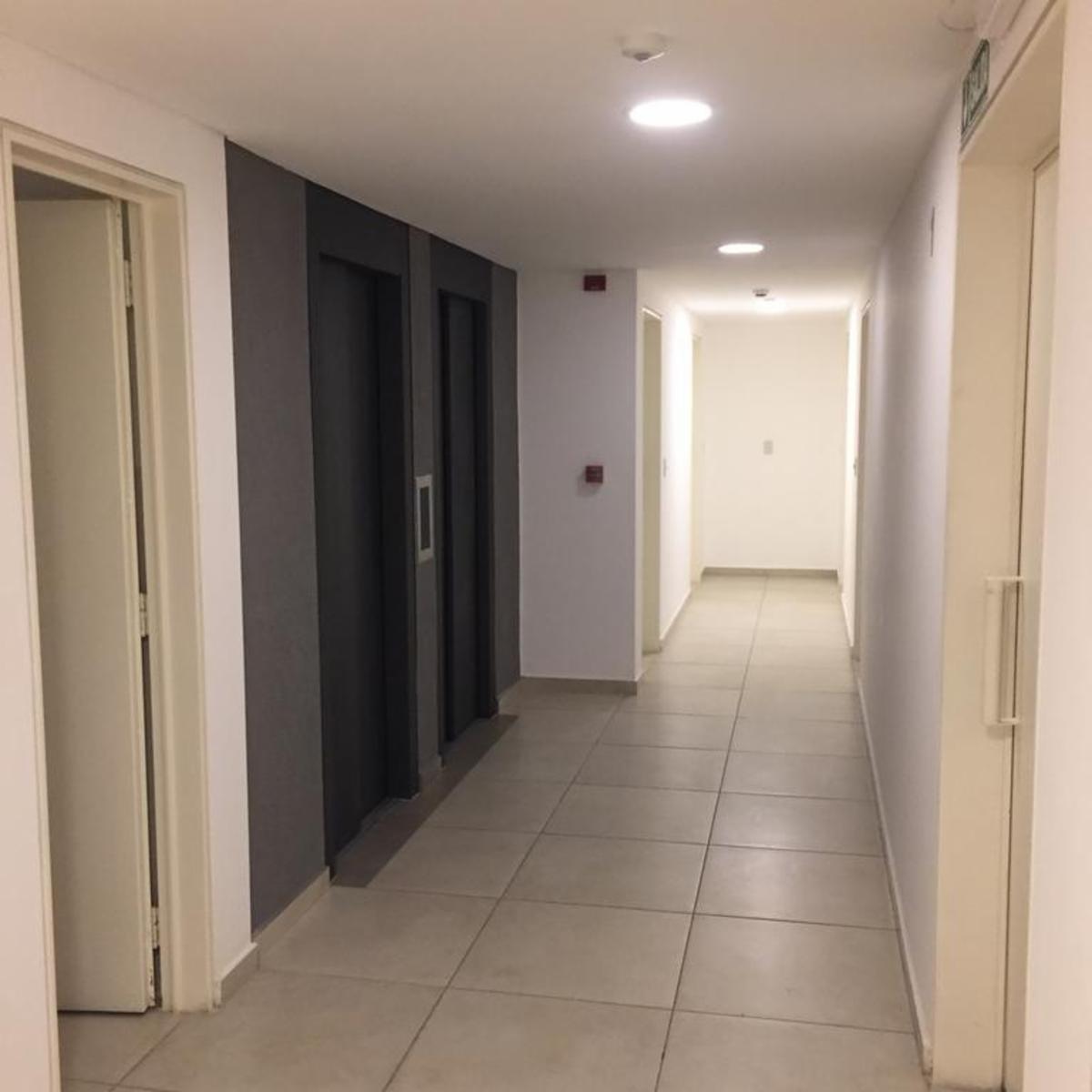 Excelente departamento amoblado - 1 dormitorio con balcon a pocas cuadras del Centro — foto 7