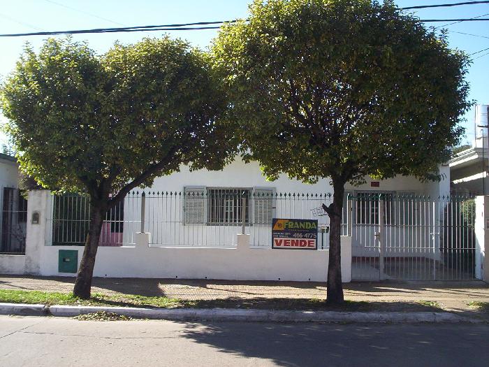 CASA 3 DORM C/JARDIN- APTO CREDITO