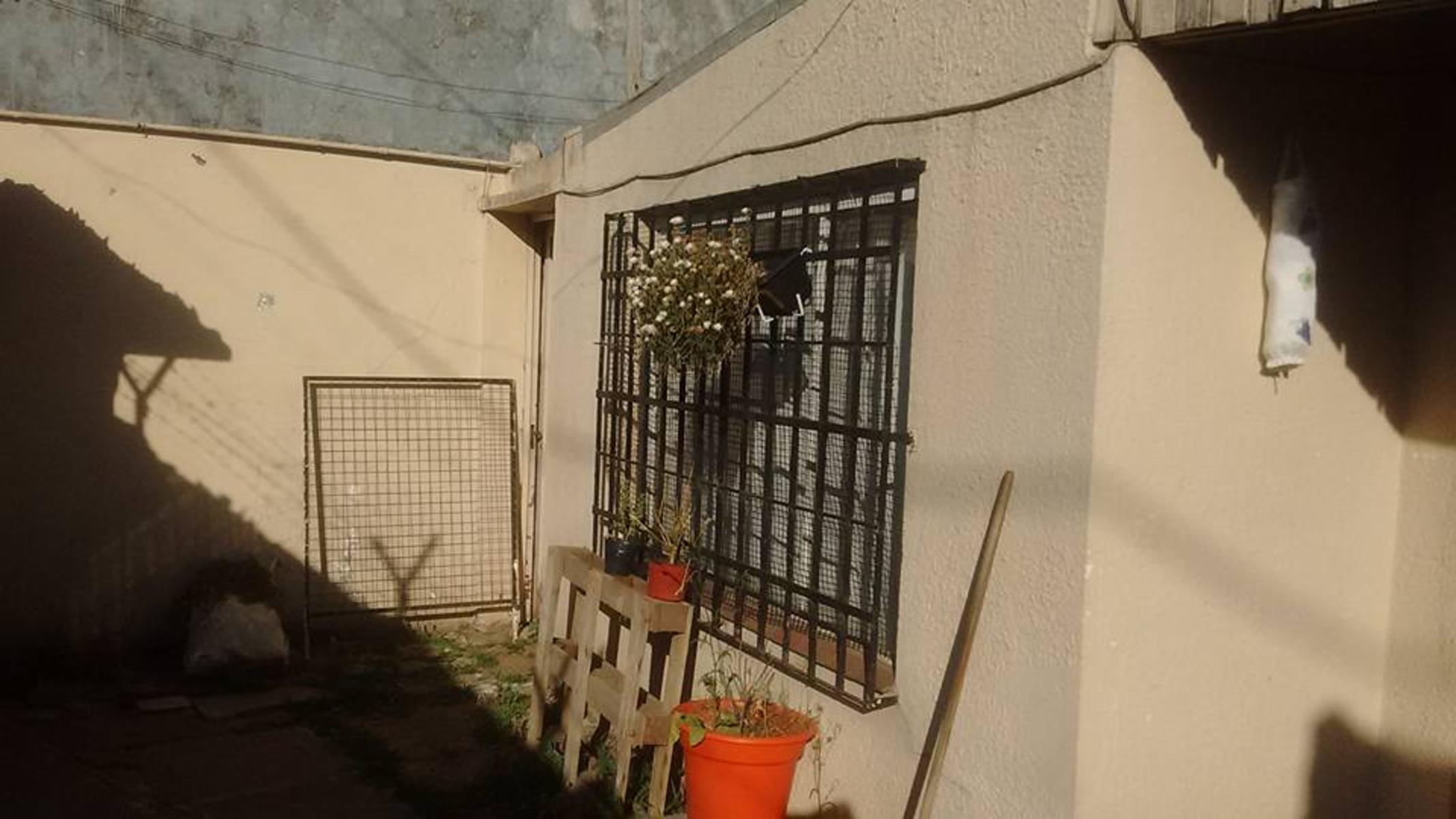 VENDO PROPIEDAD EN SAN JUSTO, RODO ESQUINA BROWN. — foto 2