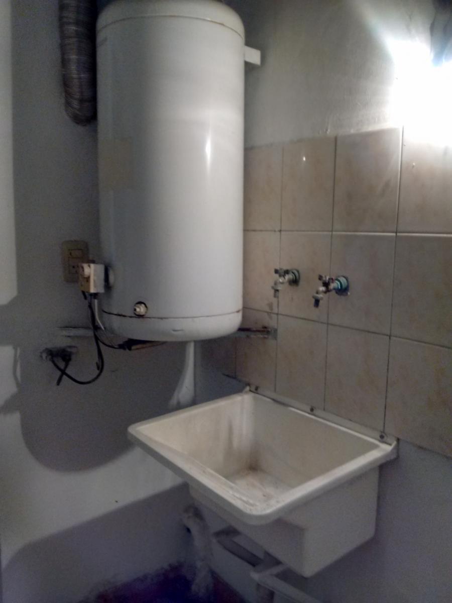 VENDO DÚPLEX SOBRE CALLE TUYUTI EN TABLADA — foto 3