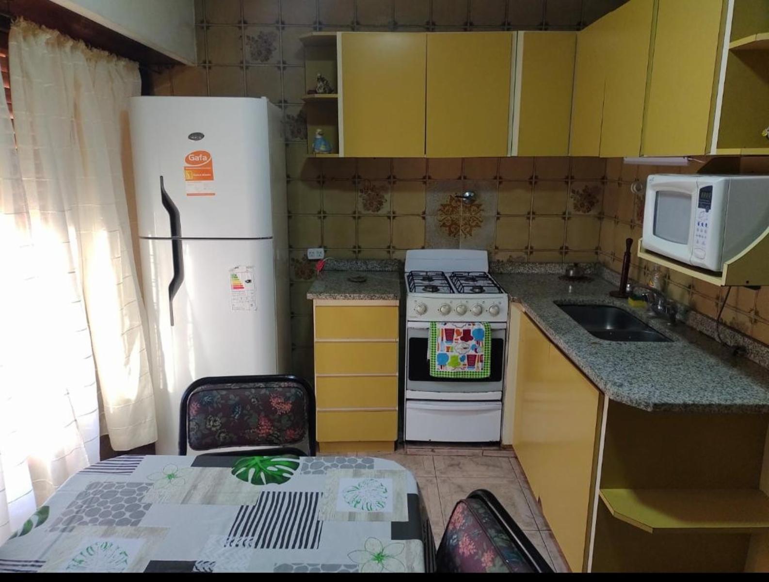 CHALET PUNTA MOGOTES, CALLE E. CARRIEGO Findes Largos — foto 3
