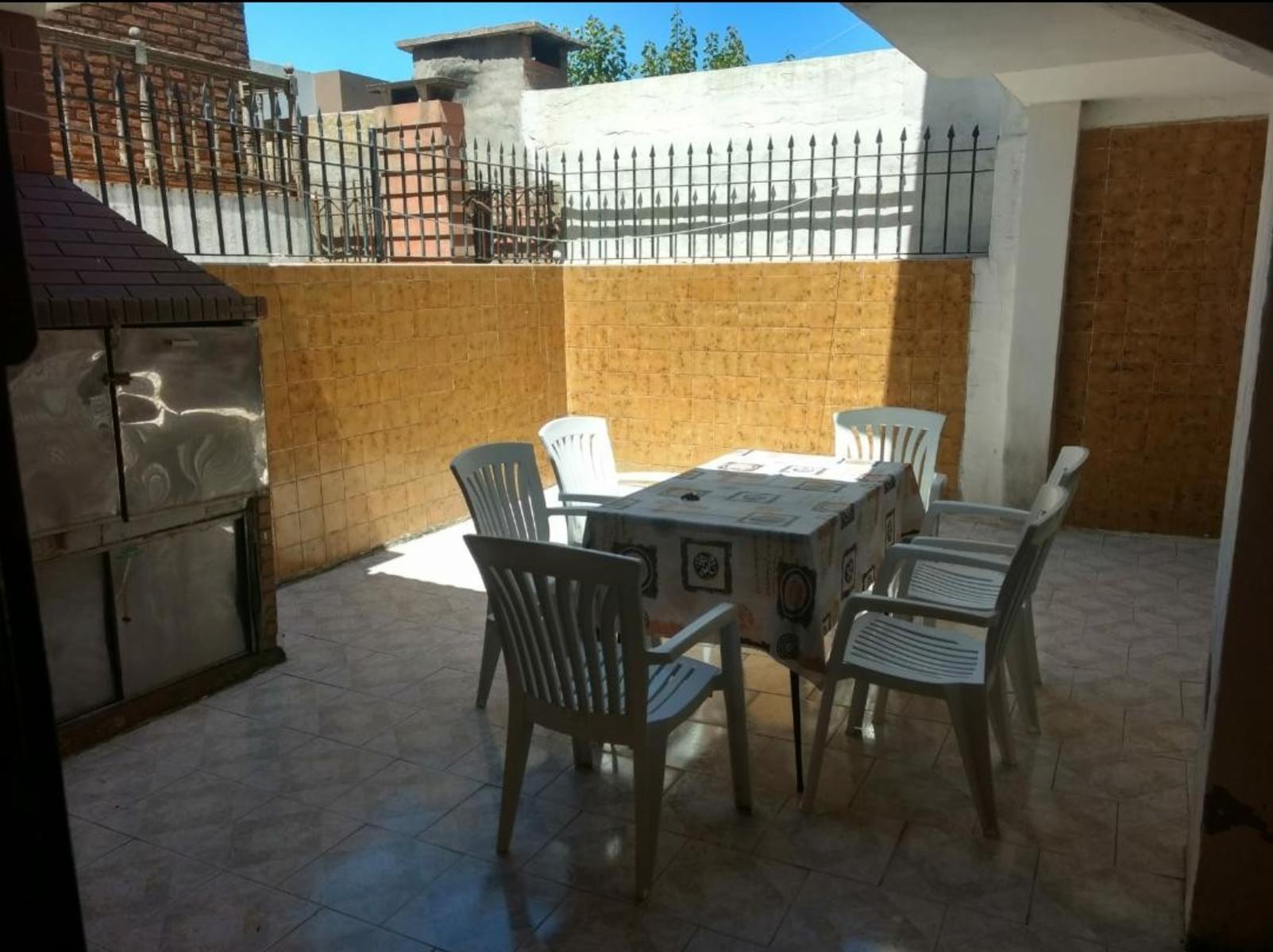 CHALET PUNTA MOGOTES, CALLE E. CARRIEGO Findes Largos — foto 4