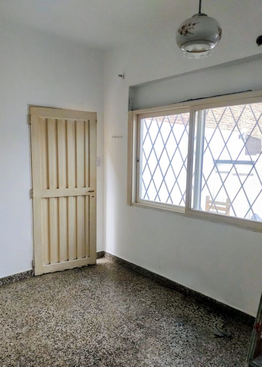 DEPARTAMENTO TIPO CASA DE 2 AMB. Y MEDIO EN ALDO BONZI — foto 10