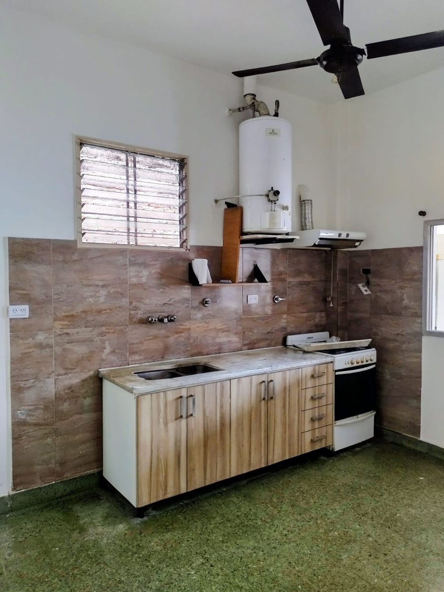DEPARTAMENTO TIPO CASA DE 2 AMB. Y MEDIO EN ALDO BONZI — foto 12