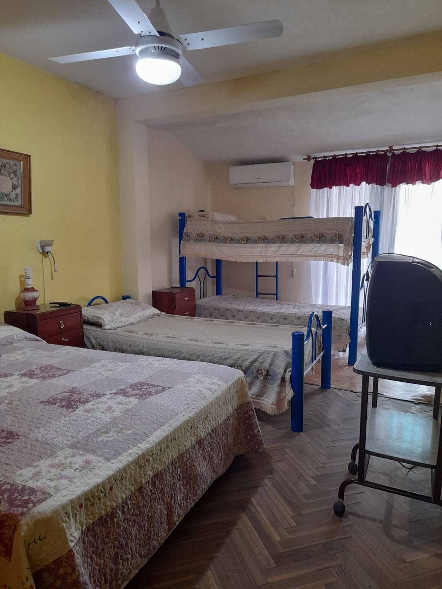 EXCELENTE PROPIEDAD CASA CON 3 DPTOS DE 2 AMB. A METROS DE LAS TERMAS DE FEDERACION- PCIA. ENTRE RIOS - 8
