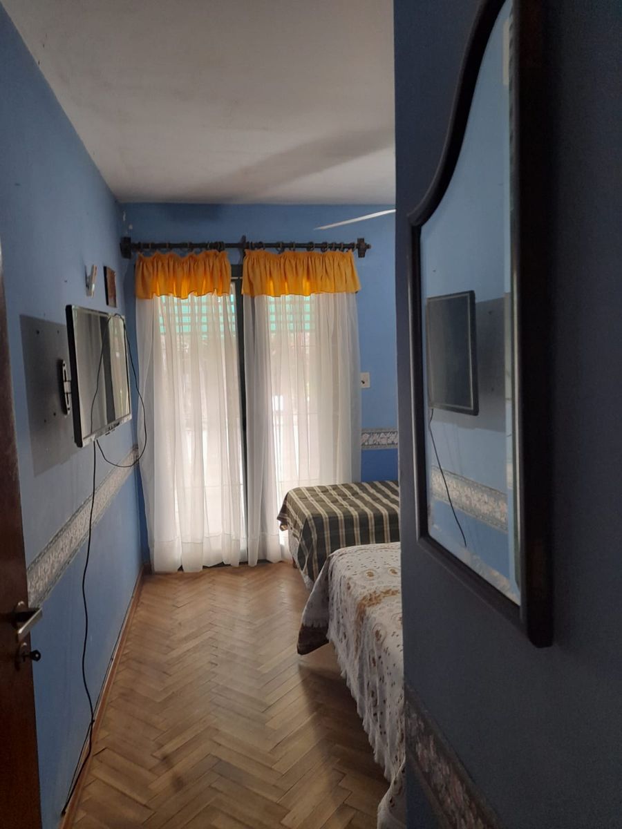 EXCELENTE PROPIEDAD CASA CON 3 DPTOS DE 2 AMB. A METROS DE LAS TERMAS DE FEDERACION- PCIA. ENTRE RIOS - 11