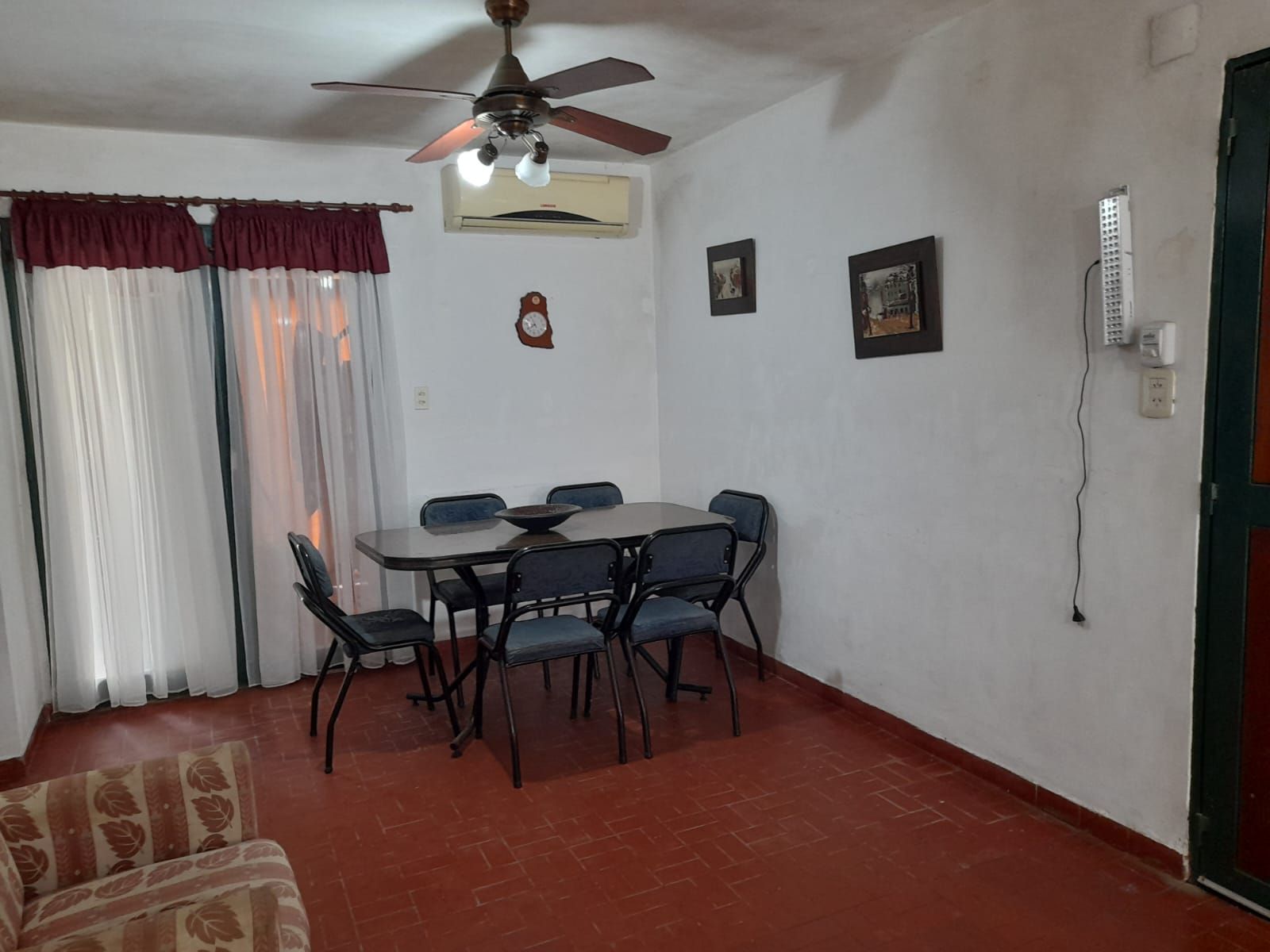 EXCELENTE PROPIEDAD CASA CON 3 DPTOS DE 2 AMB. A METROS DE LAS TERMAS DE FEDERACION- PCIA. ENTRE RIOS - 19