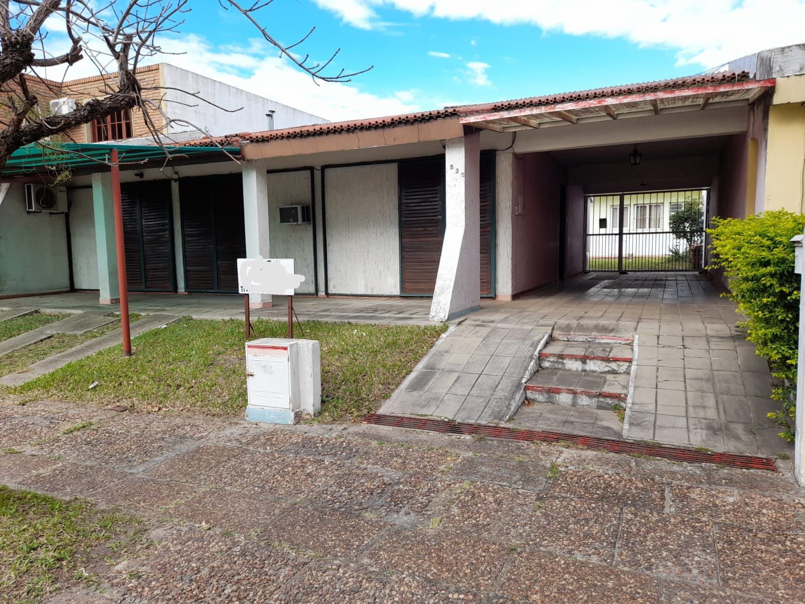 EXCELENTE PROPIEDAD CASA CON 3 DPTOS DE 2 AMB. A METROS DE LAS TERMAS DE FEDERACION- PCIA. ENTRE RIOS - 26