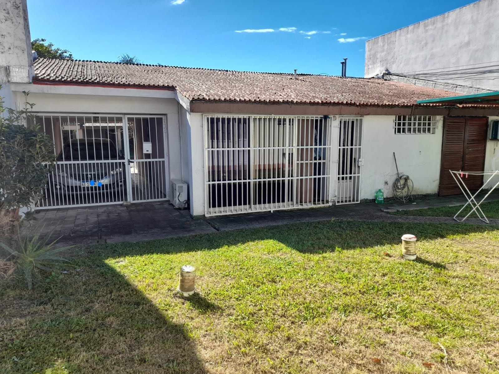 EXCELENTE PROPIEDAD CASA CON 3 DPTOS DE 2 AMB. A METROS DE LAS TERMAS DE FEDERACION- PCIA. ENTRE RIOS - 31