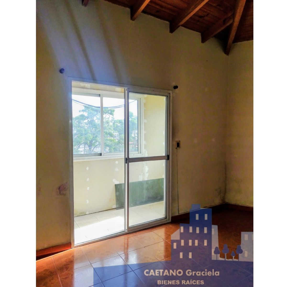 EXCELENTE DEPARTAMENTO DE 2 AMBIENTES CON COCHERA EN VILLA MADERO - 6