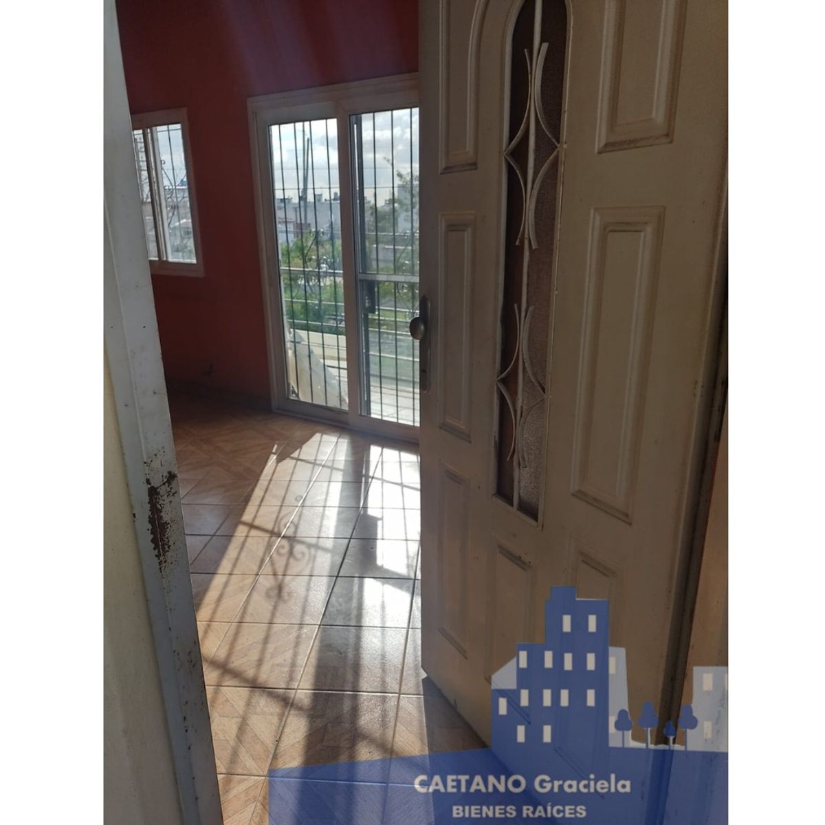 EXCELENTE DEPARTAMENTO DE 2 AMBIENTES CON COCHERA EN VILLA MADERO - 10