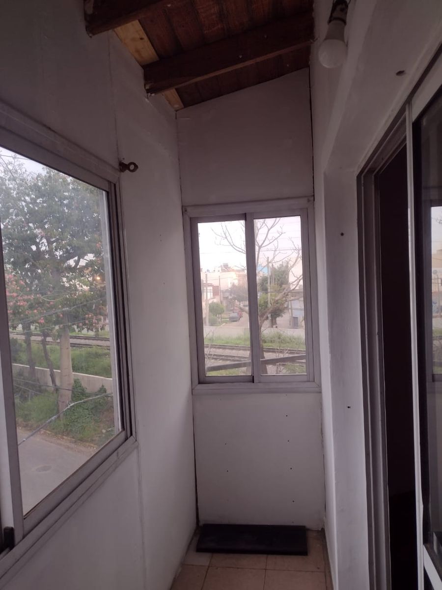 EXCELENTE DEPARTAMENTO DE 2 AMBIENTES CON COCHERA EN VILLA MADERO - 15