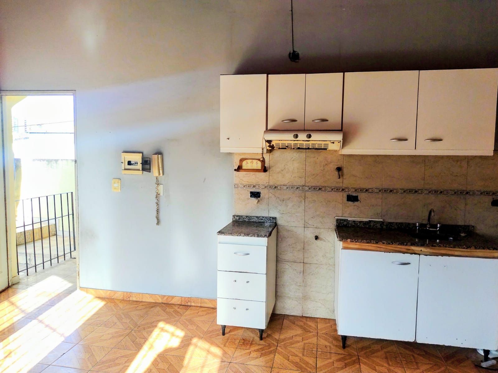 EXCELENTE DEPARTAMENTO DE 2 AMBIENTES CON COCHERA EN VILLA MADERO - 17