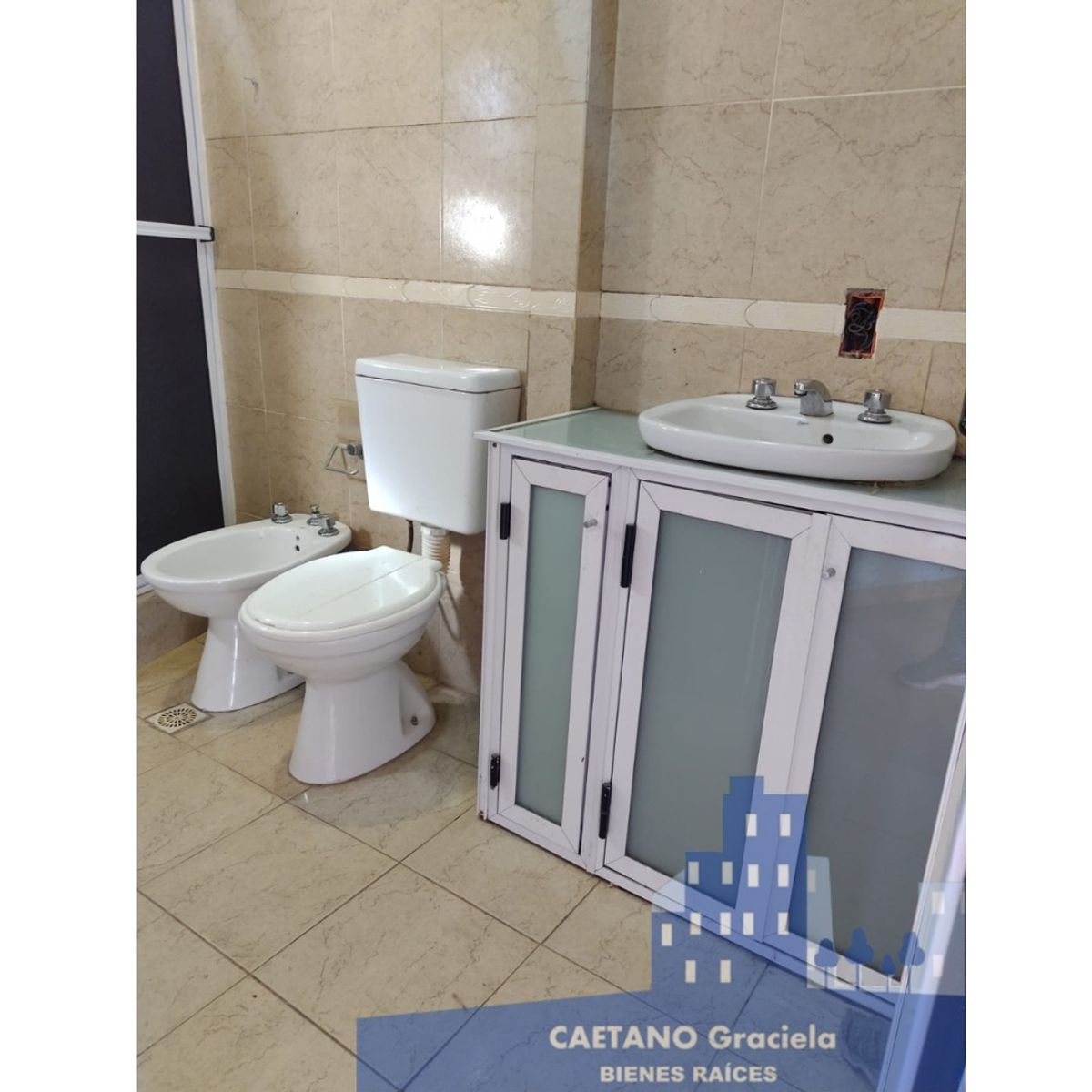 EXCELENTE DEPARTAMENTO DE 2 AMBIENTES CON COCHERA EN VILLA MADERO - 20
