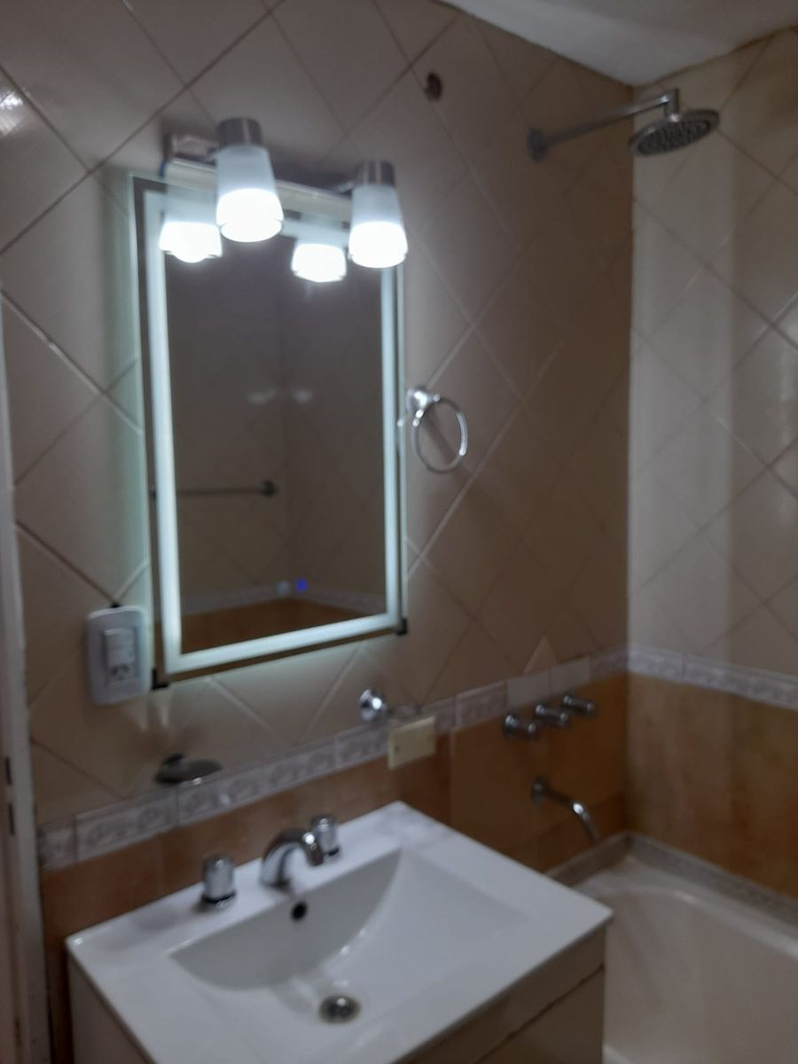 Alquilo duplex de 3 ambientes con cochera — foto 9