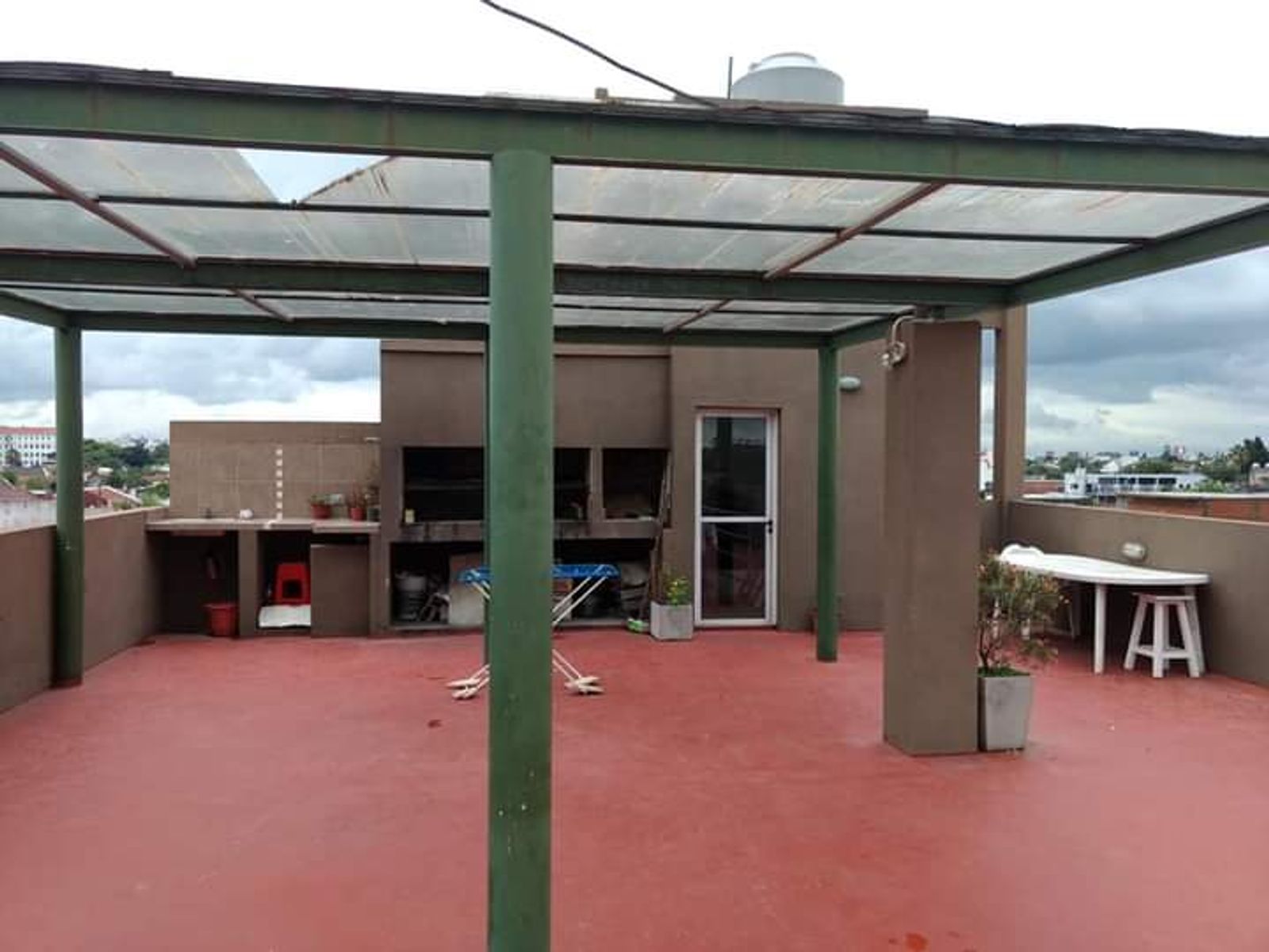 Excelente departamento de 2 ambientes al frente, muy luminoso — foto 2