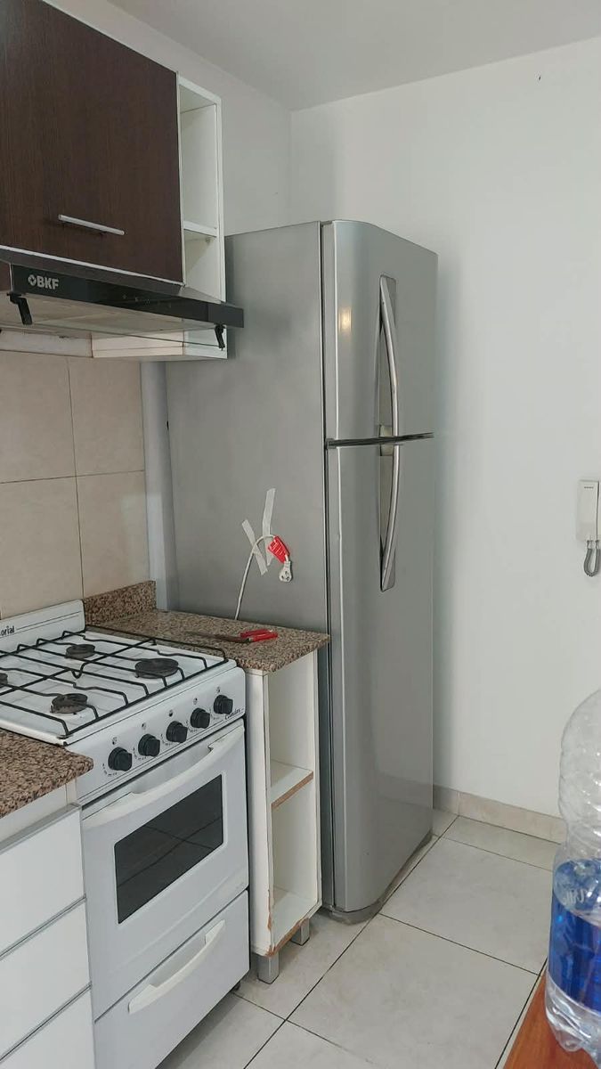 Excelente departamento de 2 ambientes al frente, muy luminoso — foto 11