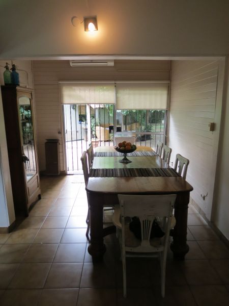Importante Chalet con gran lote parquizado en zona recidencial — foto 8