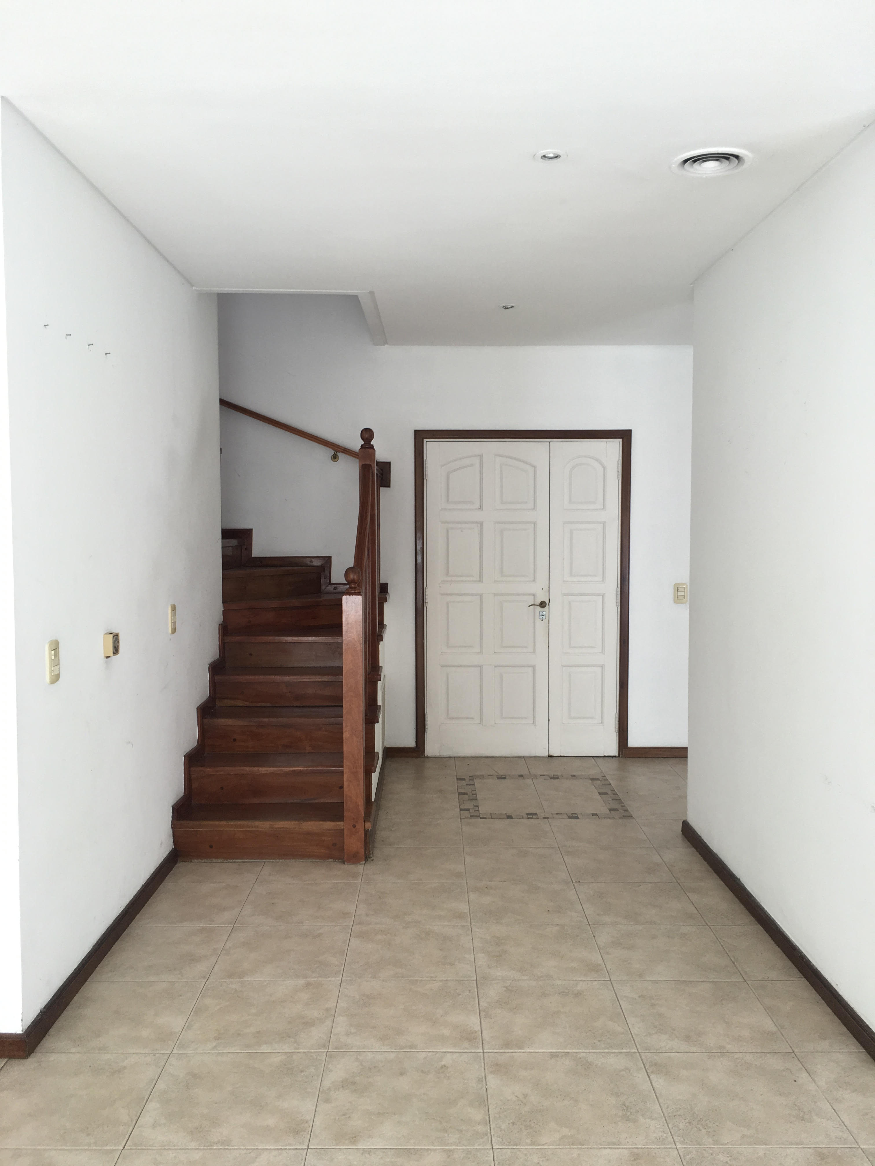 Hermosa casa de 2 plantas en Country Solar del Bosque - Canning — foto 4