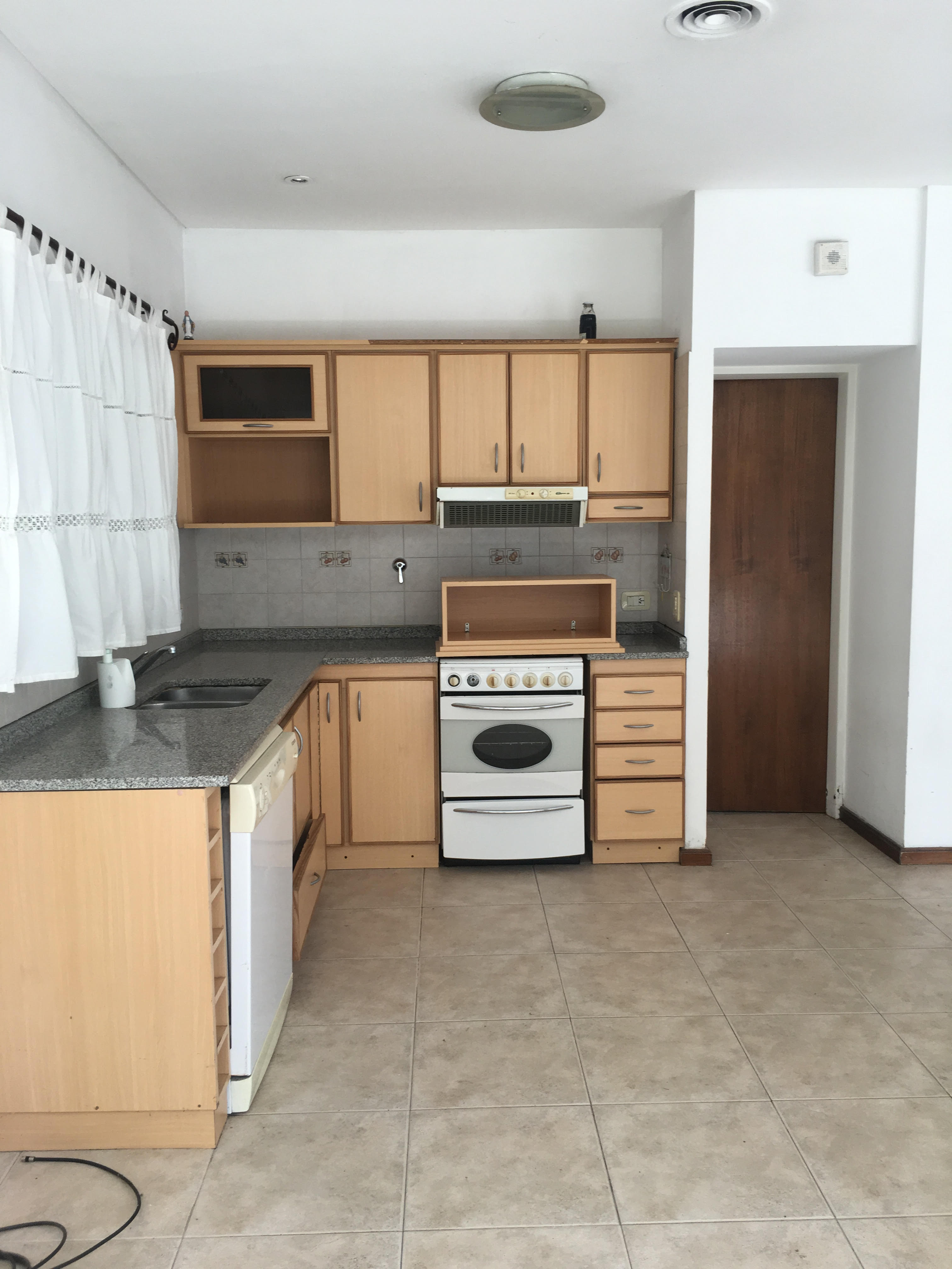 Hermosa casa de 2 plantas en Country Solar del Bosque - Canning — foto 9