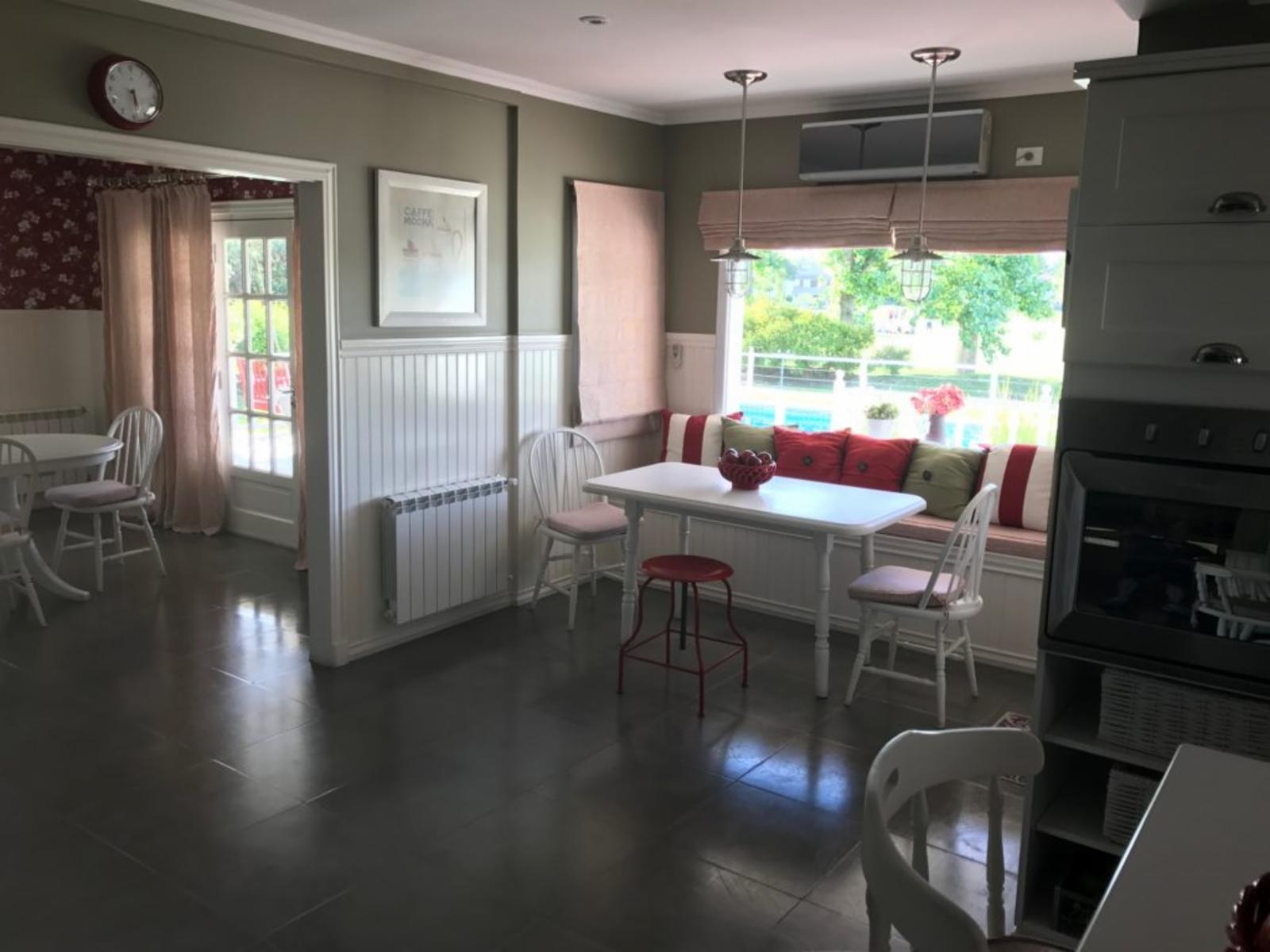 Hermosa casa estilo californiana ubicada en Saint Thomas Este — foto 7