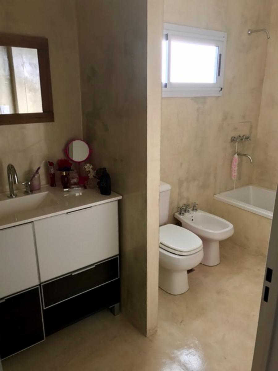 Casa de una planta estilo minimalista en Club de Campo Santa Rita - San Vicente — foto 3