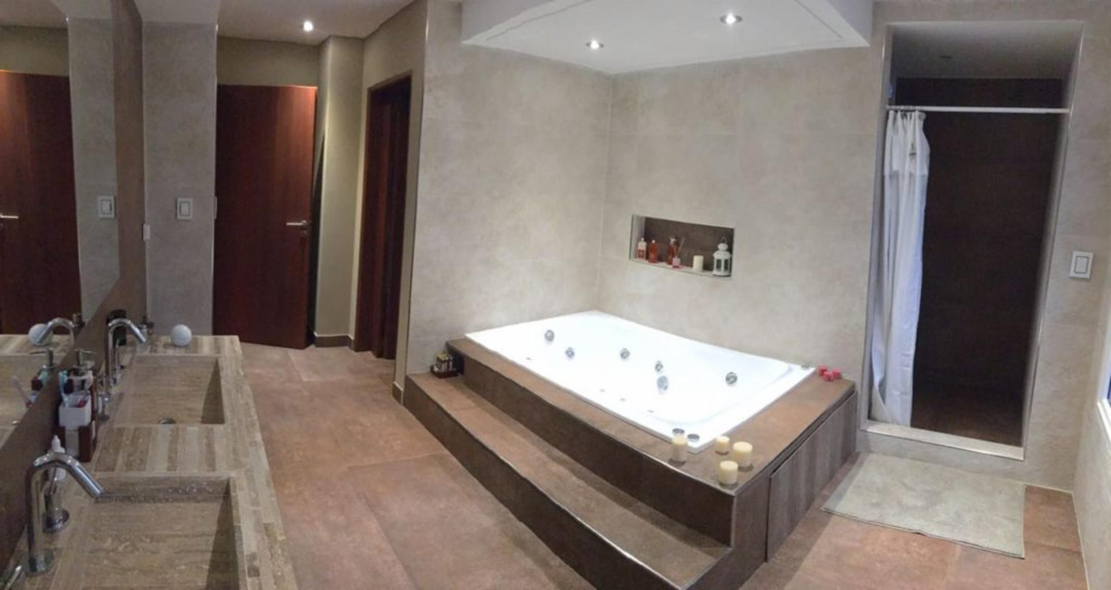 Hermoso Chalet de 420m2 cubiertos en Country Saint Thomas - Canning — foto 2