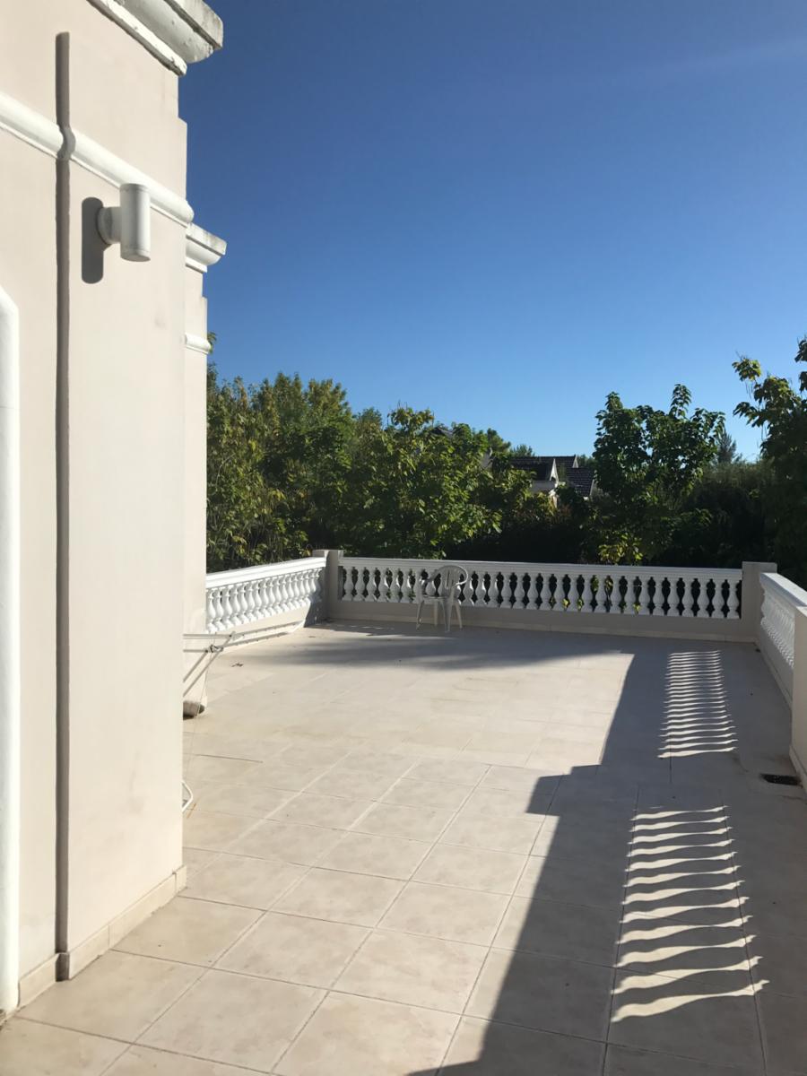Excelente propiedad de 4 habitaciones en Solar del Bosque — foto 4