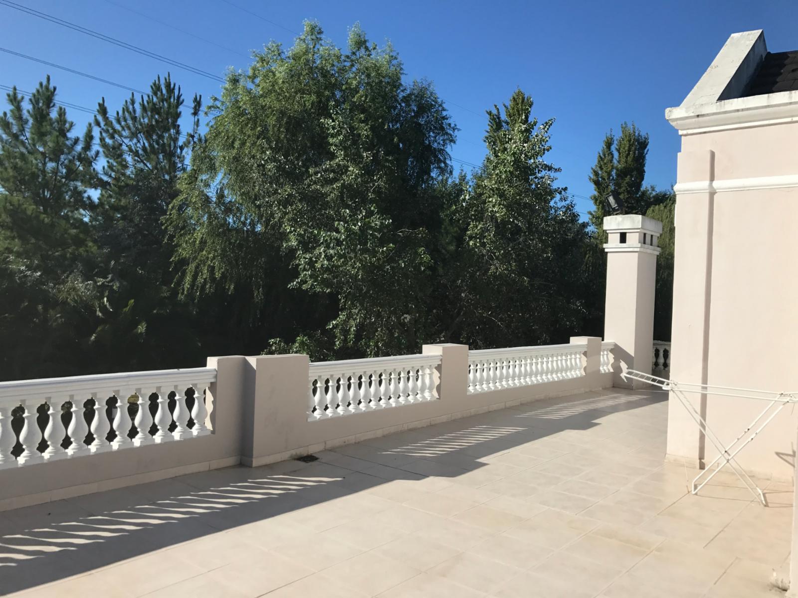 Excelente propiedad de 4 habitaciones en Solar del Bosque — foto 8