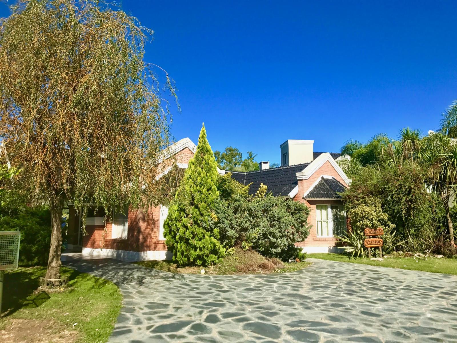 Excelente Chalet en Barrio Privado Echeverria del Lago — foto 2