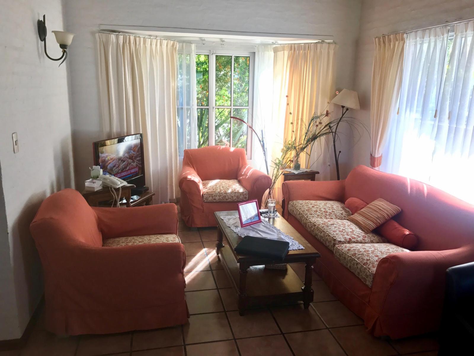 Excelente Chalet en Barrio Privado Echeverria del Lago — foto 8