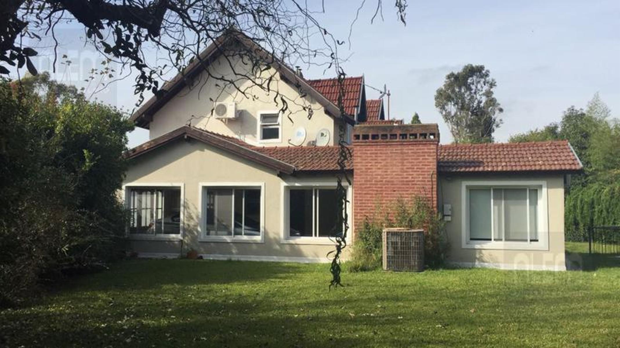 Excelente Chalet de dos plantas en Barrio Privado Echeverria del Lago — foto 7