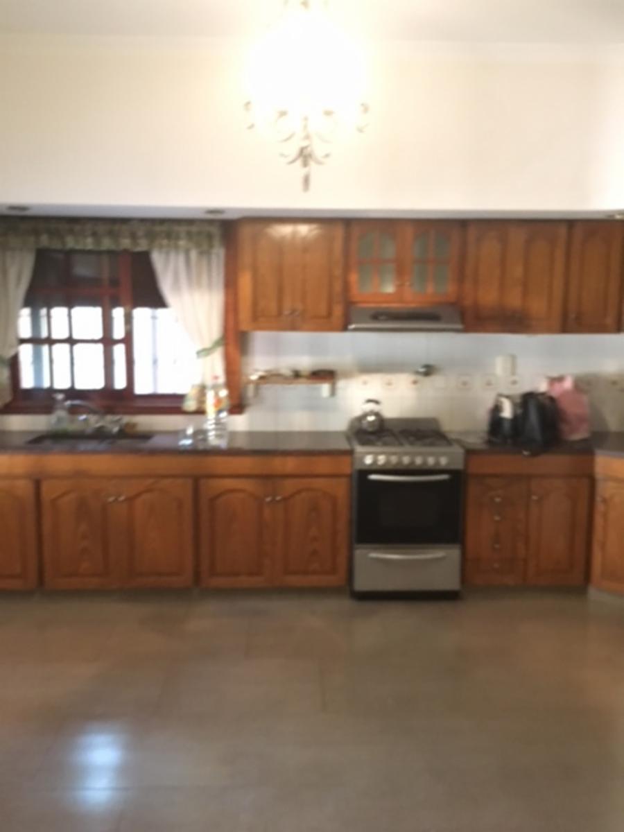 Chalet en zona residencial con pileta!! — foto 7