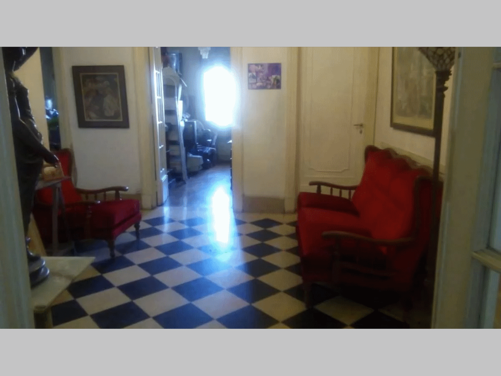 Departamento (piso) en Venta en Balvanera, impecable 6 ambientes 118 m2 + balcón, 2 baños - Hipólito Yrigoyen 2700 — foto 4