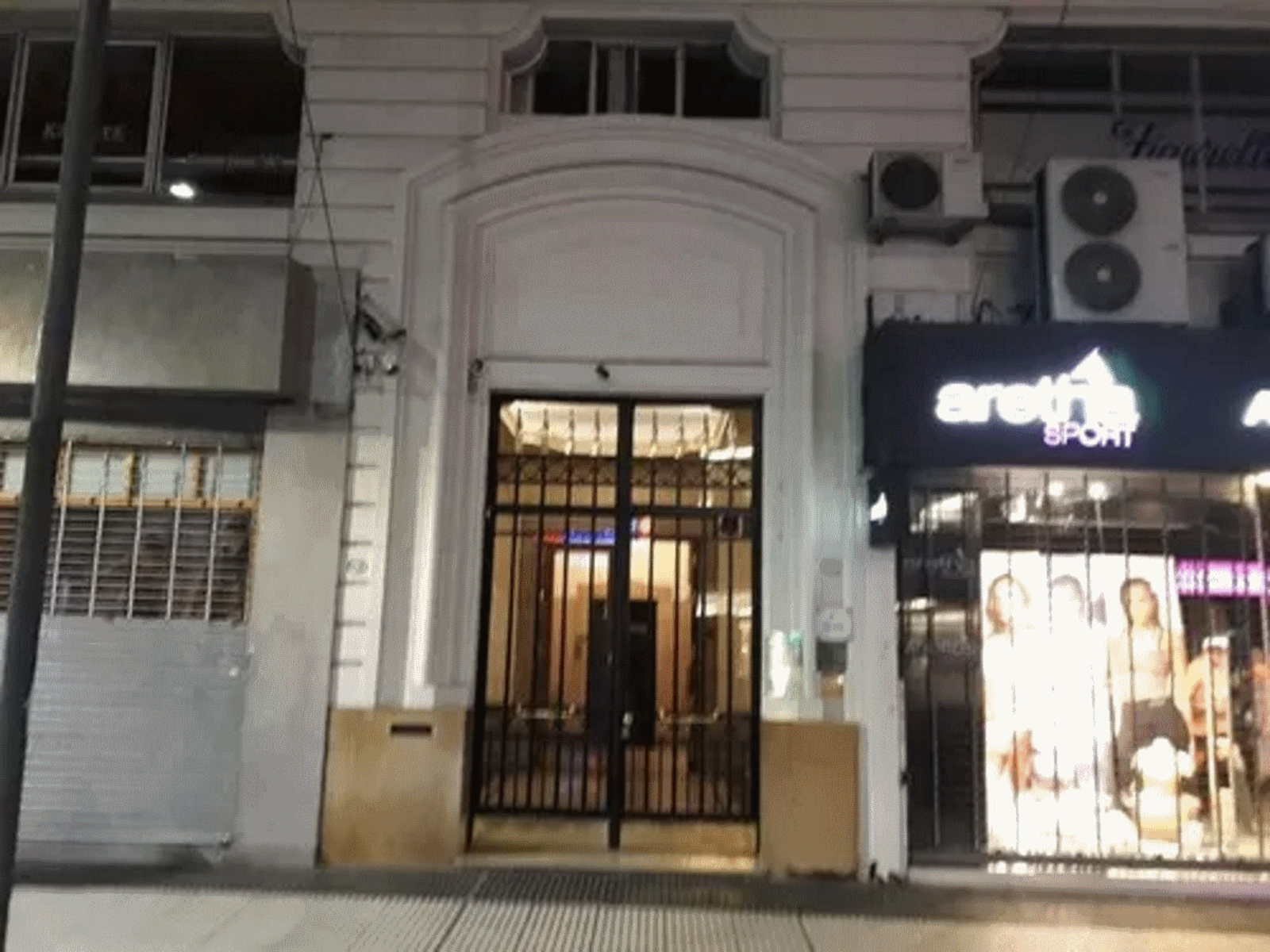 Departamento en Venta en Recoleta 4 ambientes 2 baños 85 m2, totalmente reciclado - Santa Fe 1900 — foto 2