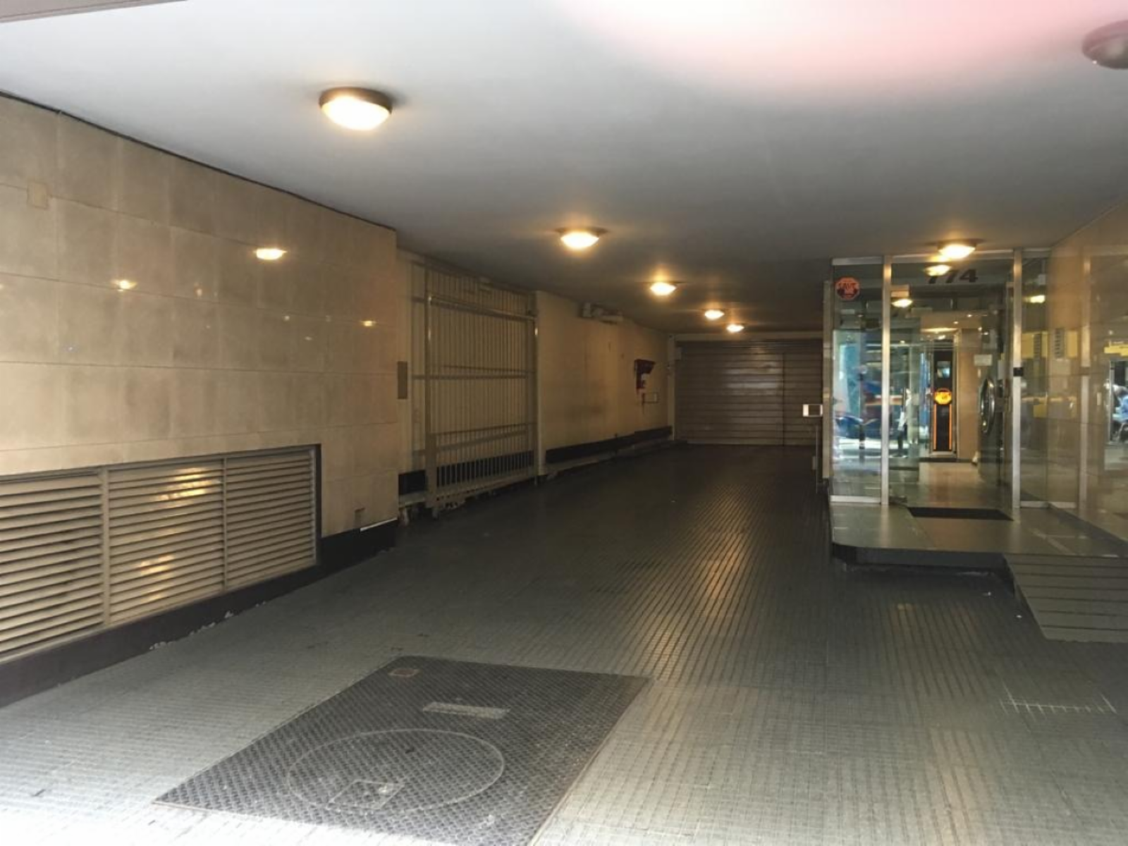 Oficina en Venta en Tribunales (San Nicolás) recepción 3 despachos baño kitchenette 70 m2 + cochera – Paraná 700 — foto 2